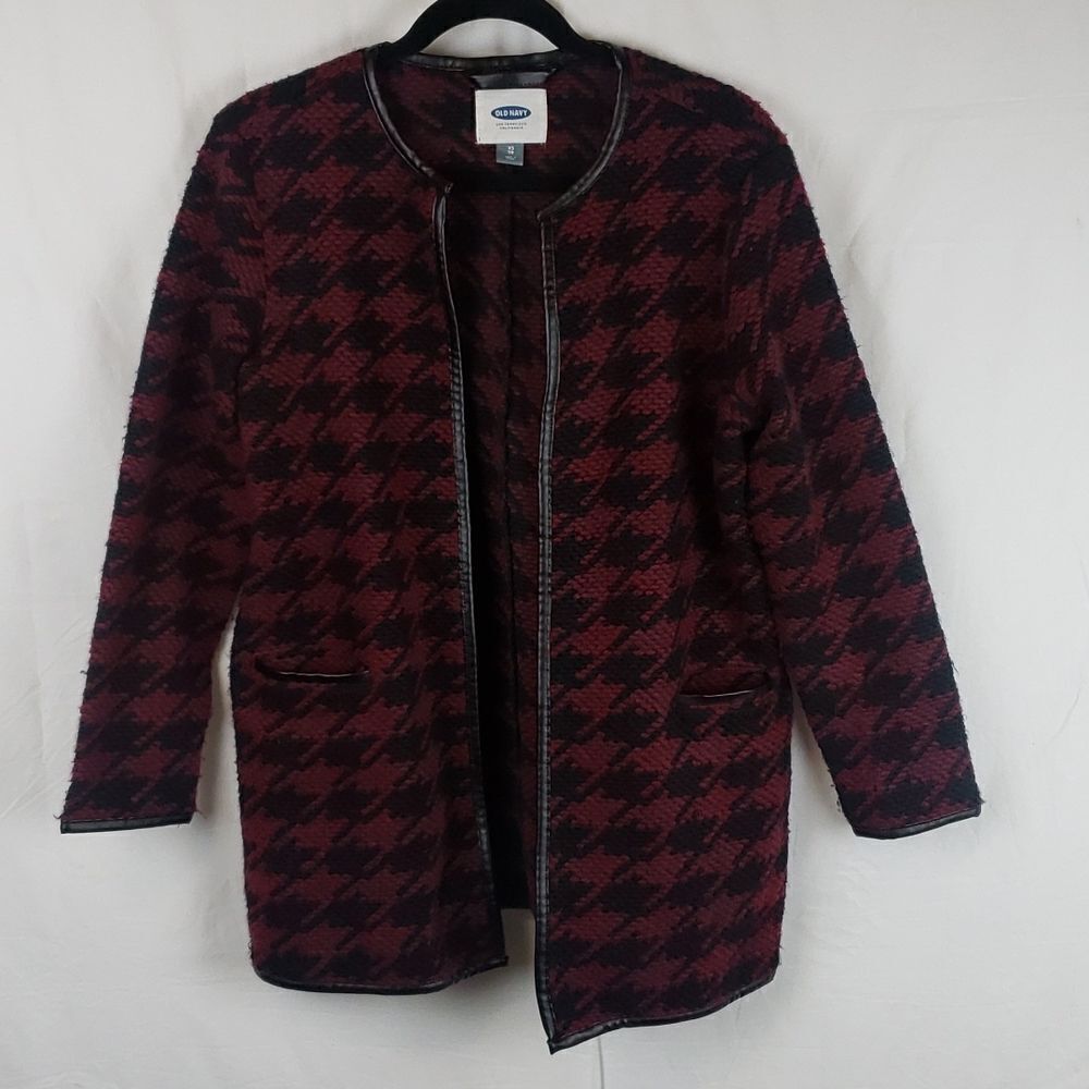 Old Navy XS Red & Black Houndstooth Cardigan